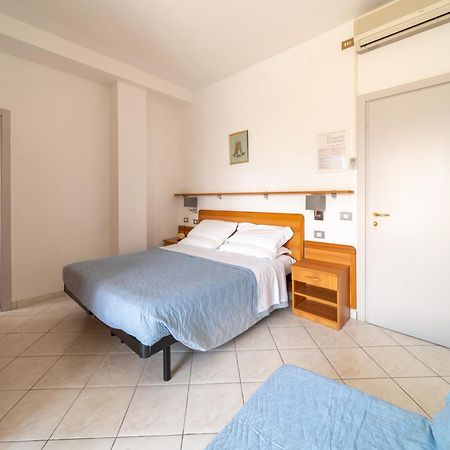 Hotel Casadei Fano Kültér fotó