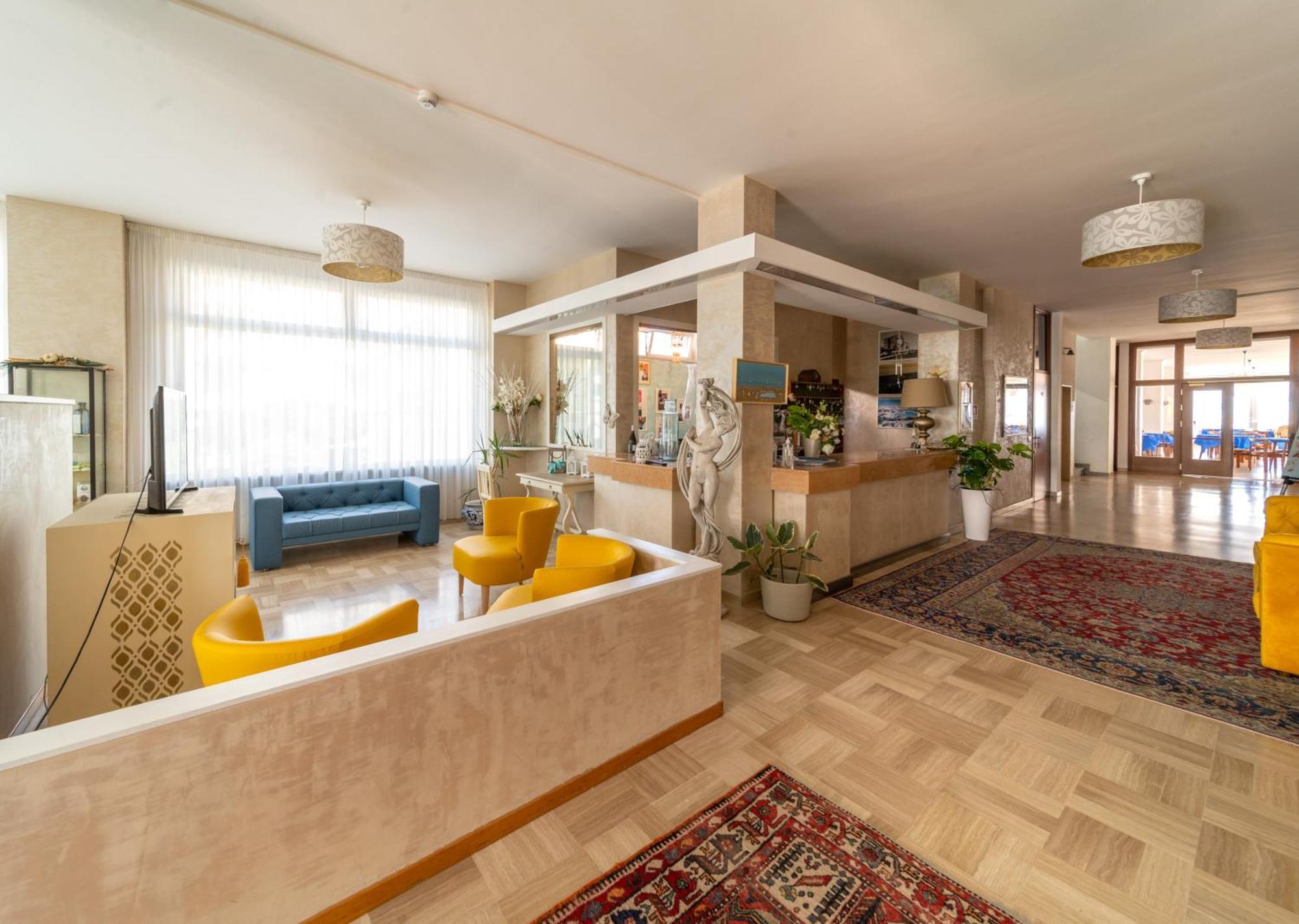 Hotel Casadei Fano Kültér fotó