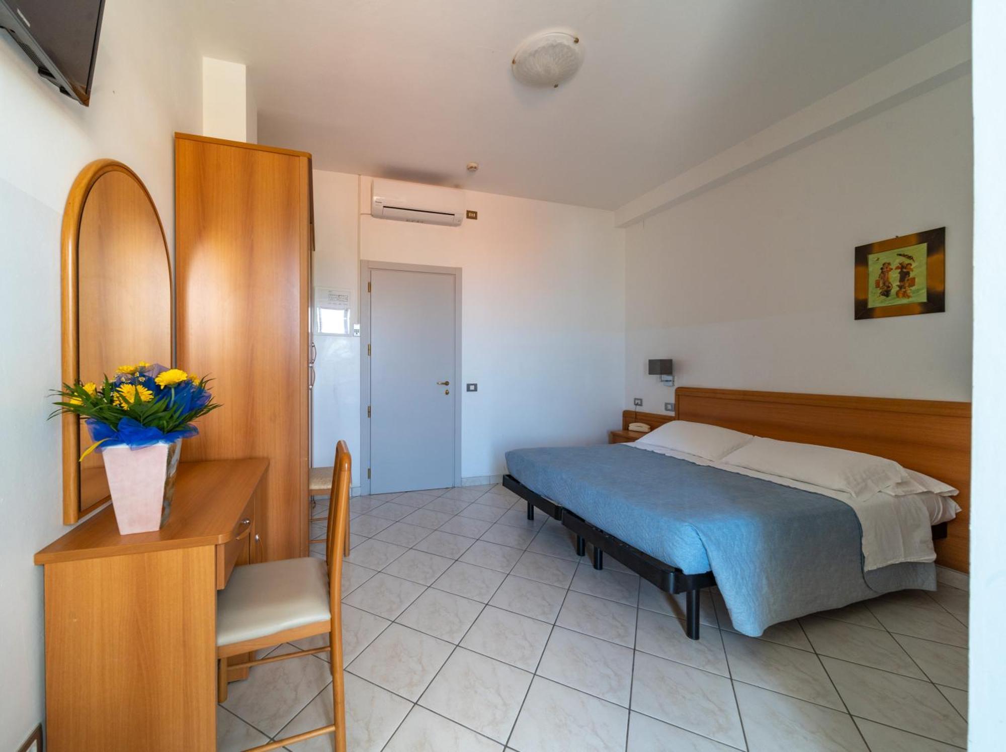 Hotel Casadei Fano Kültér fotó